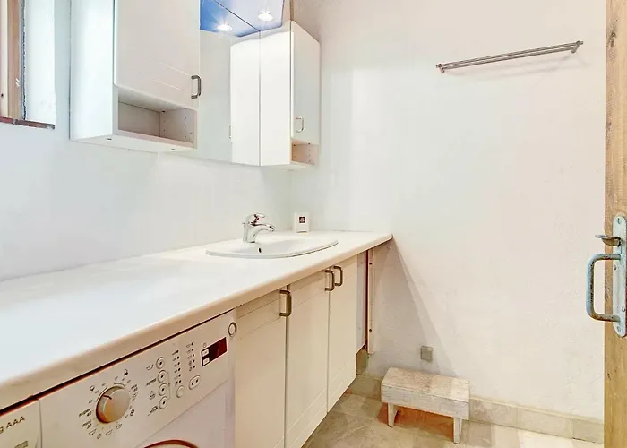 בית נופש 6 Person In Aakirkeby-by Traum